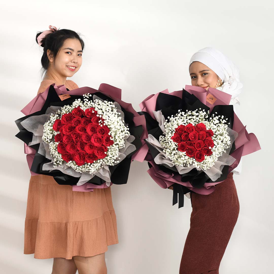 Aphrodite Red Rose Bouquet - Image 7