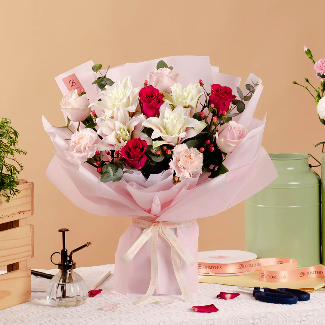 Beatrice Rose Lily Bouquet - Image 3