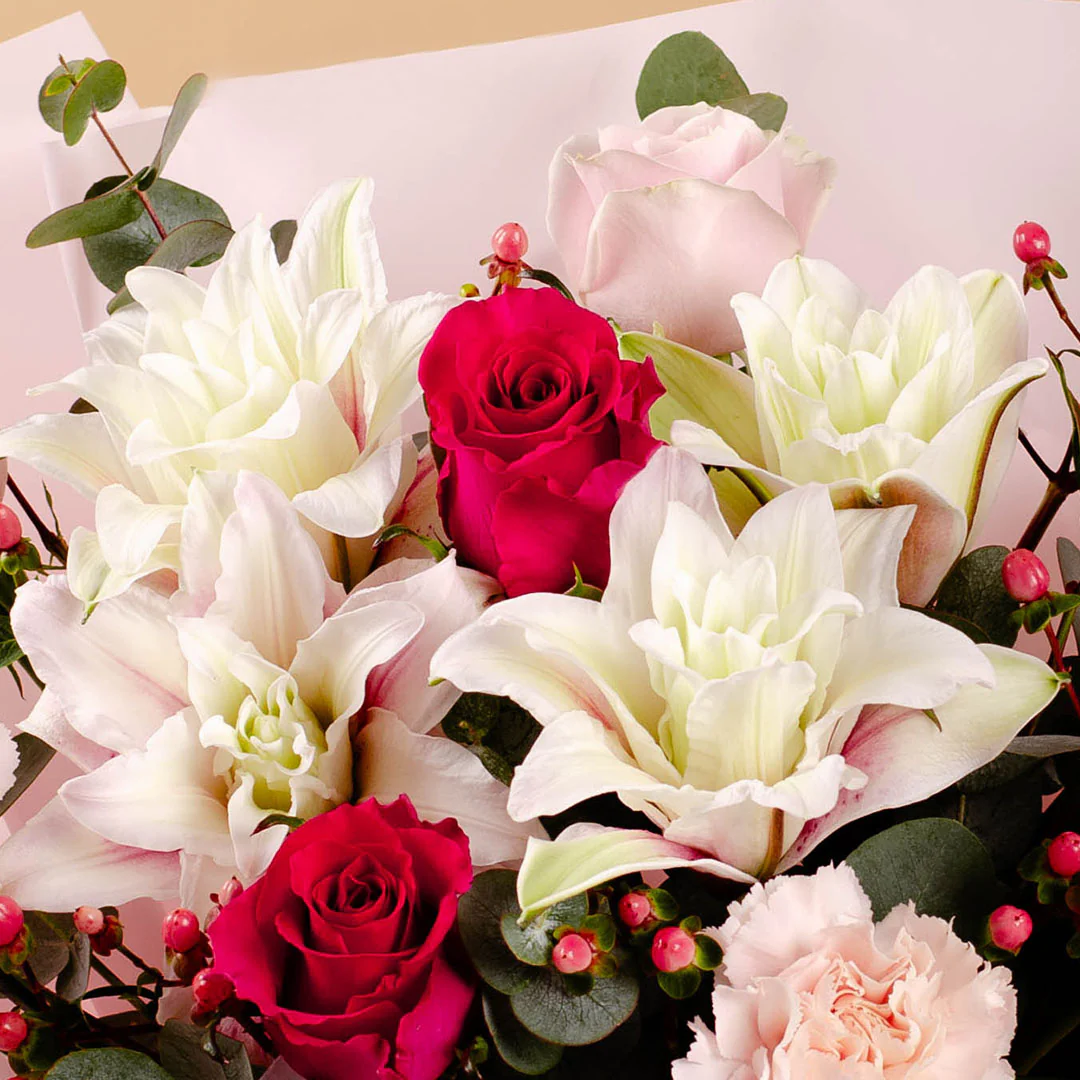 Beatrice Rose Lily Bouquet - Image 5
