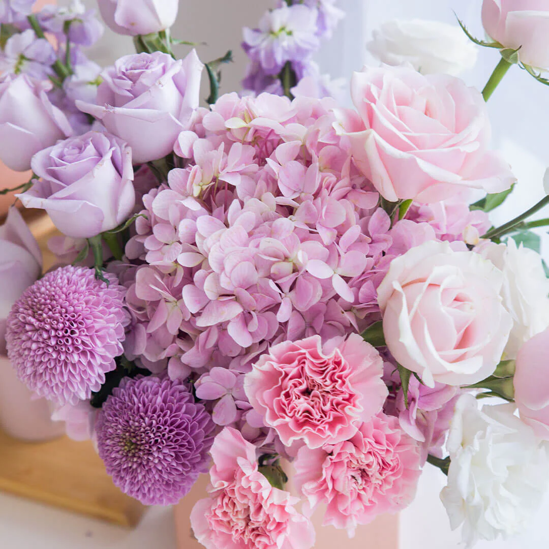 Casabella Pink Hydrangea Flower Box - Image 8