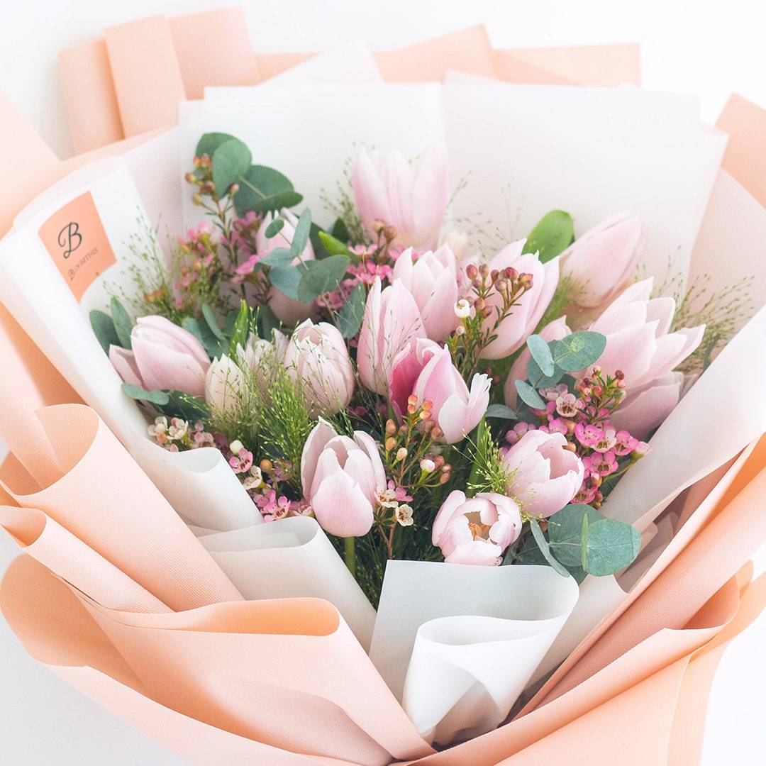 Chantal Pink Tulip Bouquet - Image 4