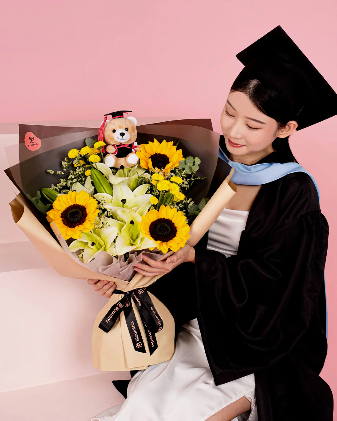 Cheyenne Sunflower Graduation Bear Bouquet - Image 4