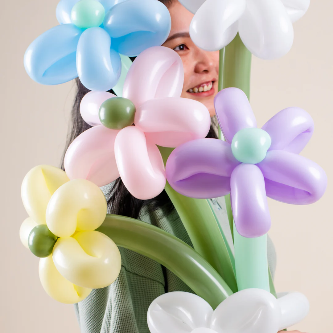 Daisy Balloon Bouquet (5 Stalks) - Image 3