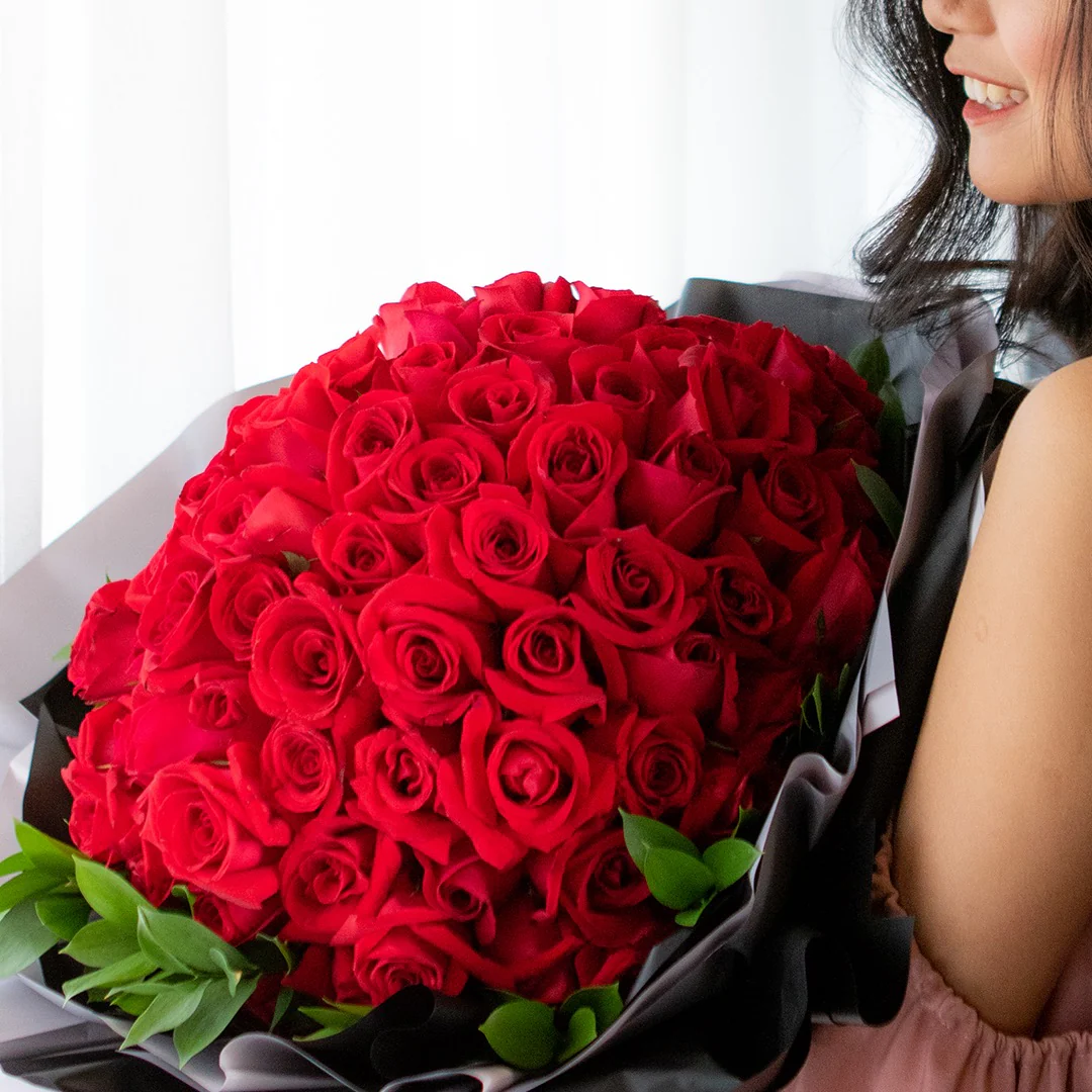 Darling Red Rose Bouquet - Image 5