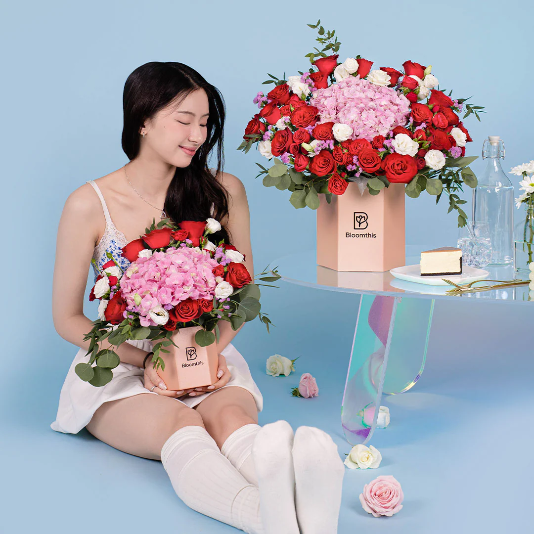 Erica Hydrangea & Rose Flower Box - Image 6