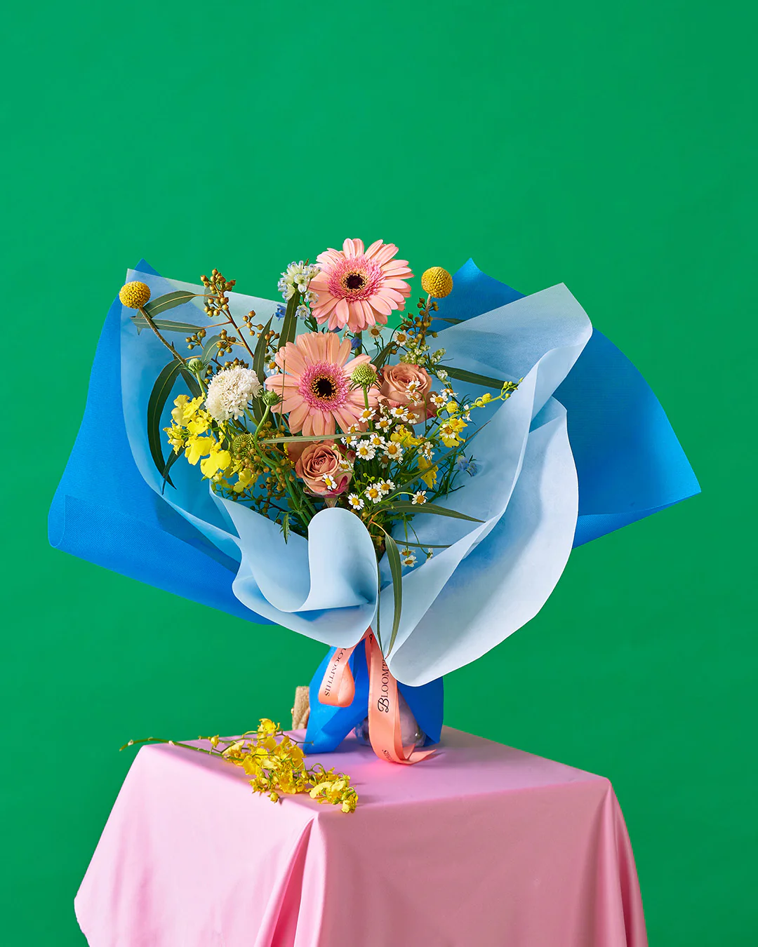for the plot peach daisy bouquet - Image 3