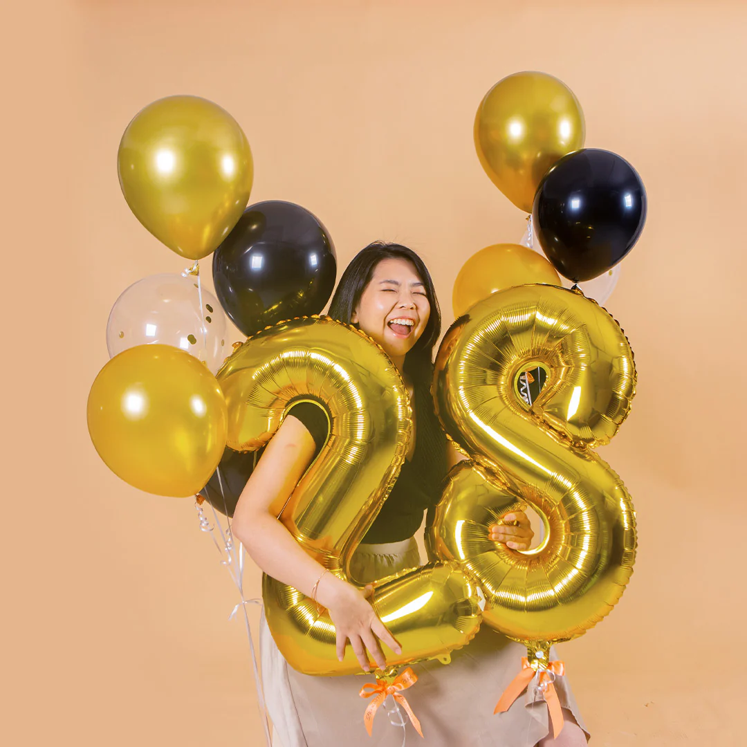 Glamour Gold Helium Foil Birthday Number Balloon - Image 4