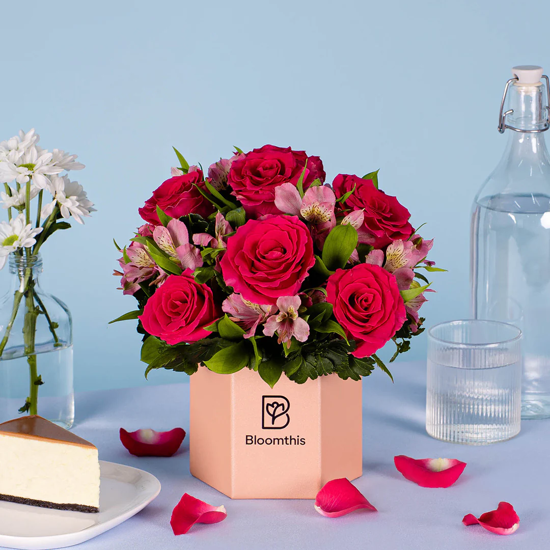 Gwen Hot Cherry Pink Rose Flower Box - Image 3