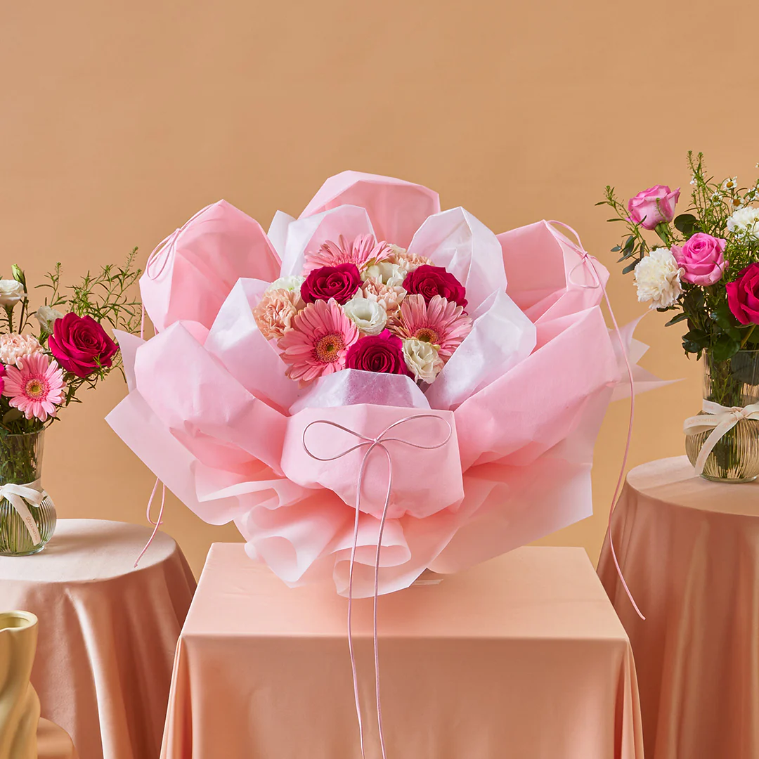 Imogen Pink Rose Mother's Day Petal Bouquet (MD) - Image 2