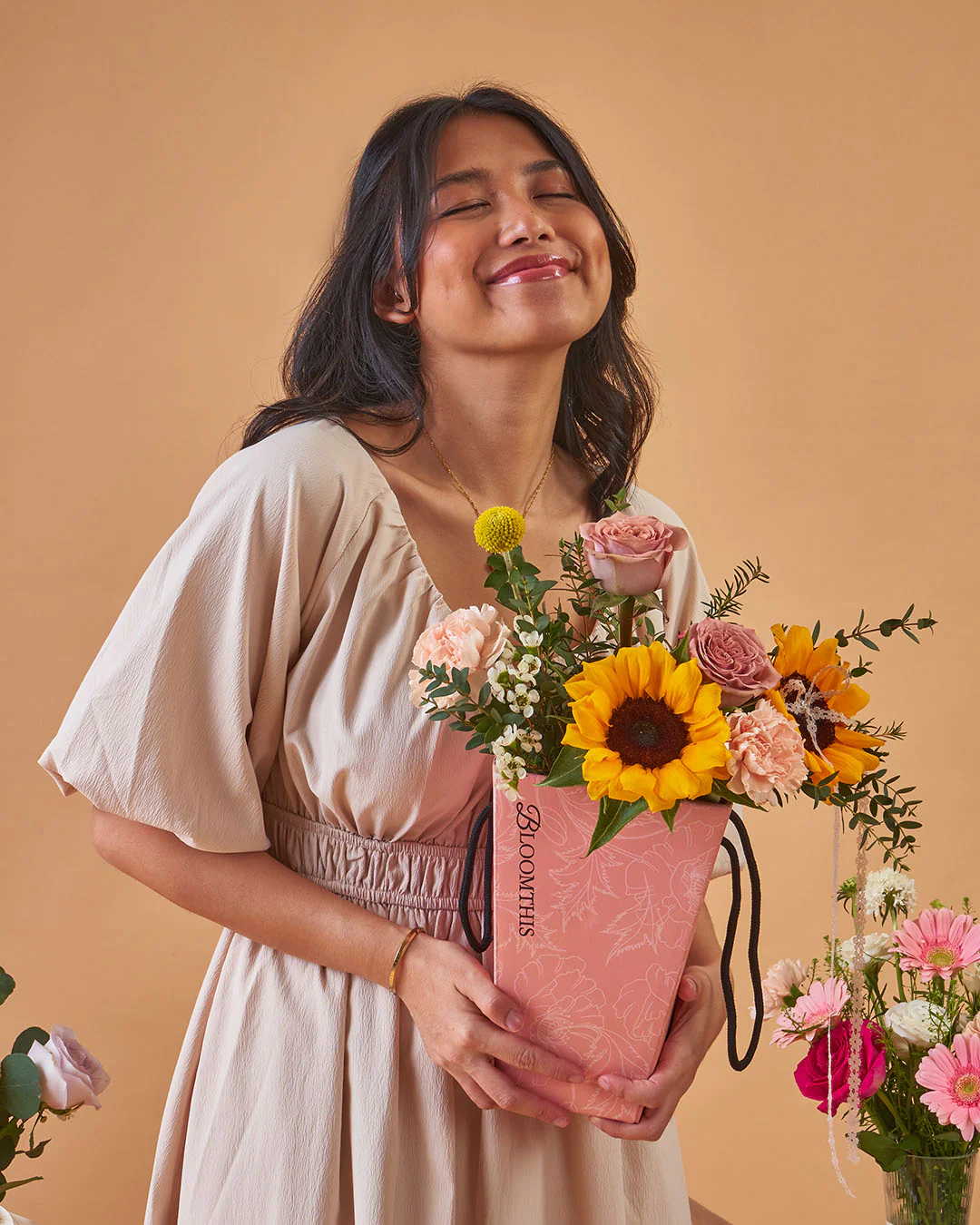 Iriana Yellow Sunflower & Rose Mini BloomBag & Vase (MD) - Image 8
