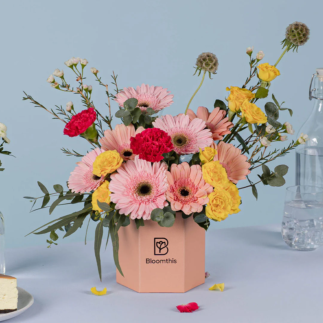 Izzy Pink Daisy Flower Box - Image 3