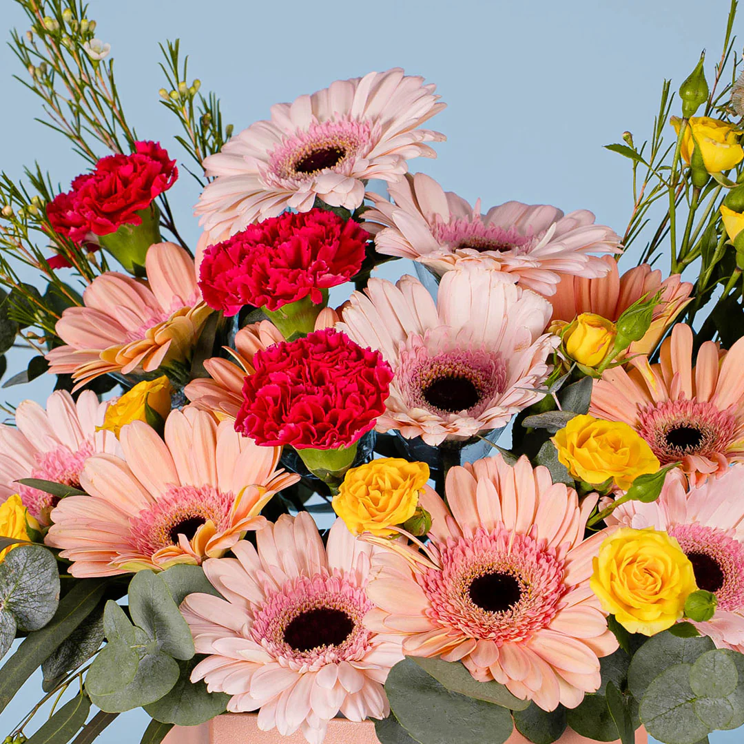 Izzy Pink Daisy Flower Box - Image 4