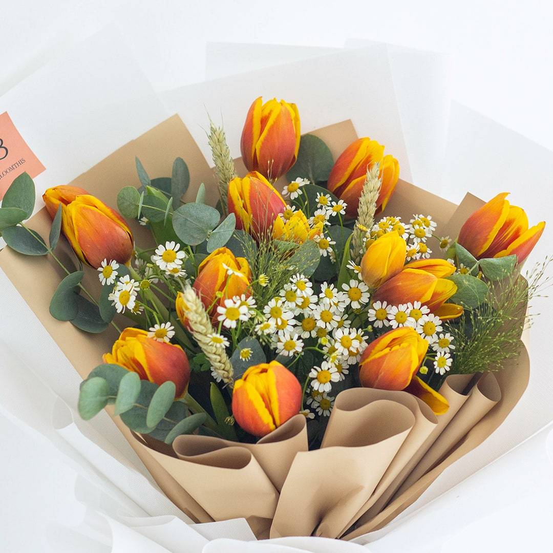 Kirsten Orange Tulip Bouquet - Image 4