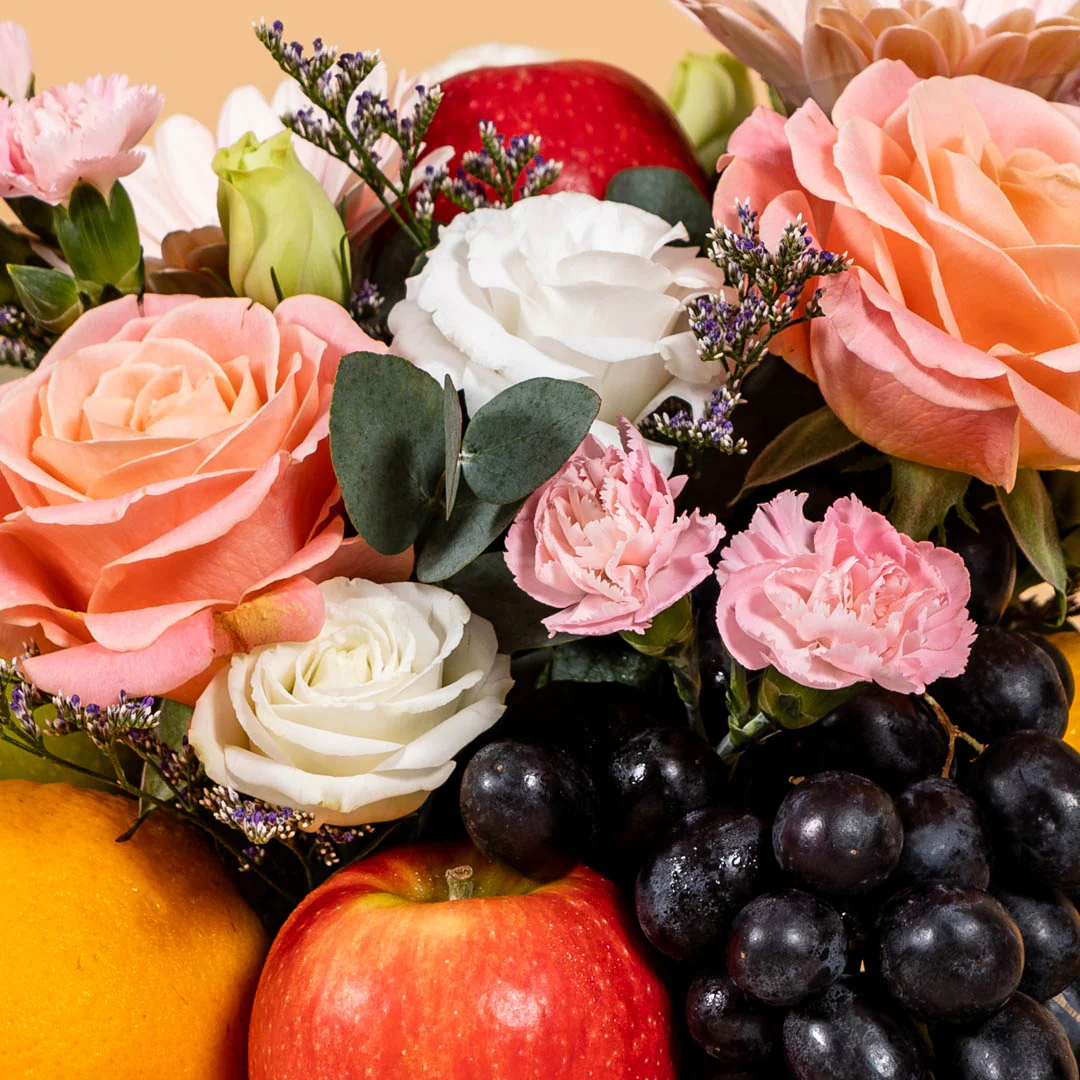 Larissa Flowers & Fruits Gift Box - Image 5