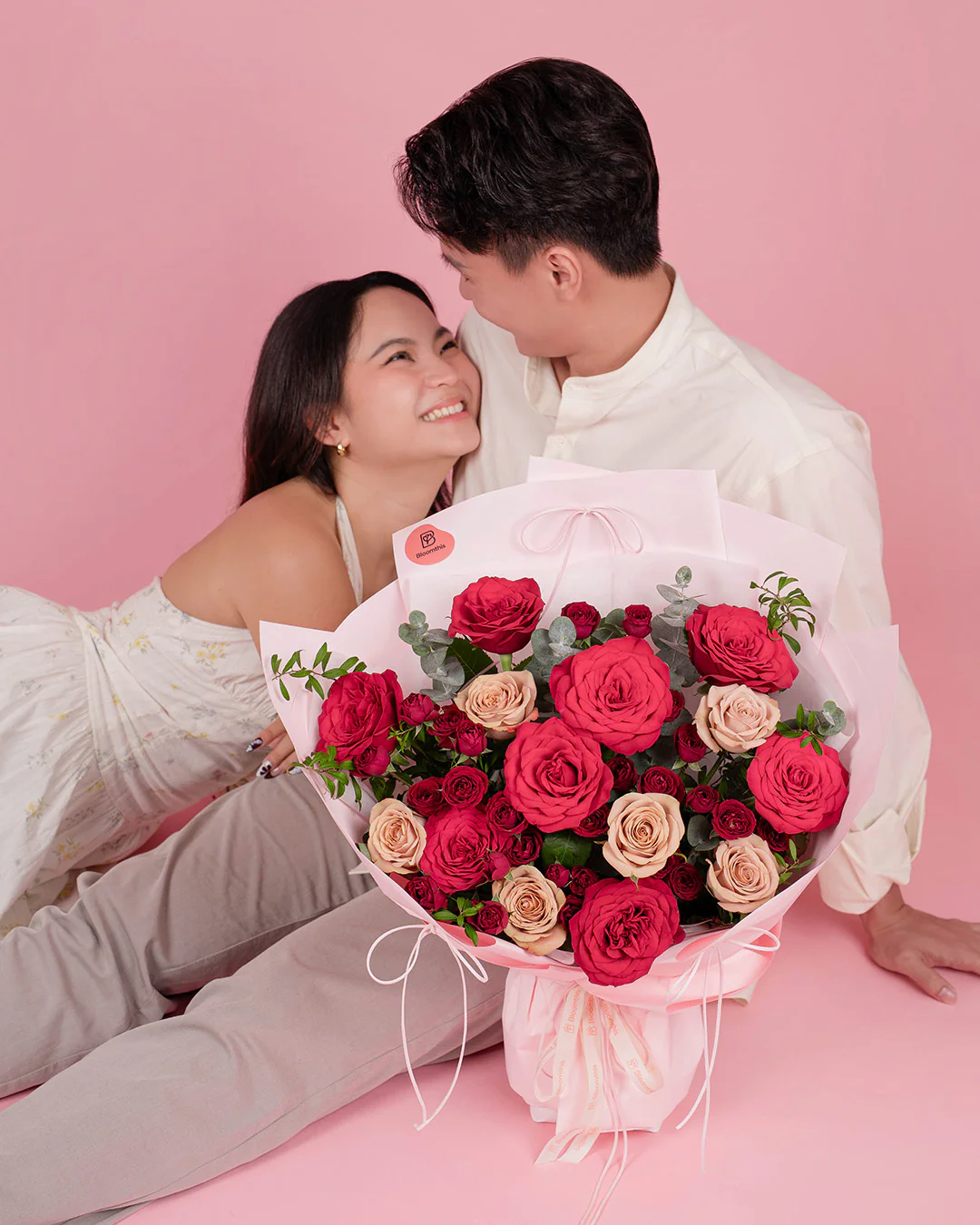 Lauren Red Rose Bouquet - Image 4