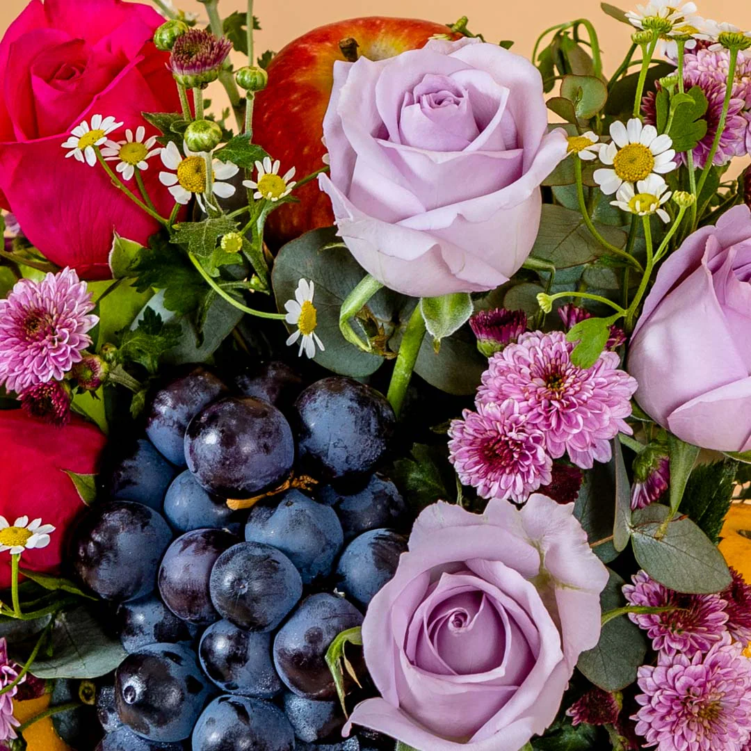 Liliana Flowers & Fruits Gift Box - Image 5