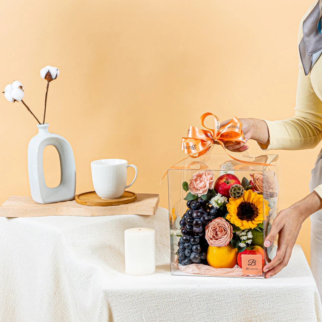 Lorena Flowers & Fruits Gift Box - Image 4