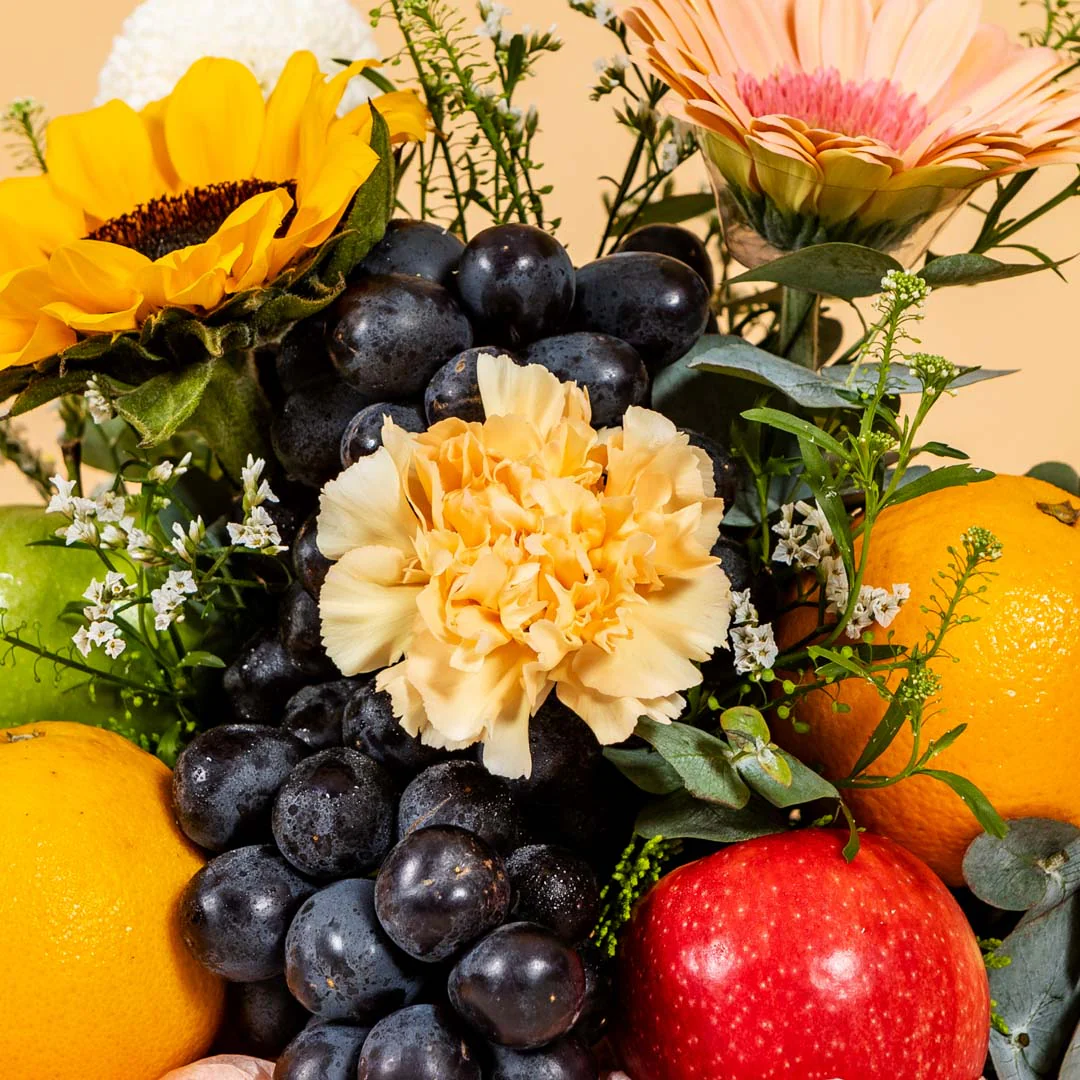 Luigina Flowers & Fruits Gift Box - Image 5