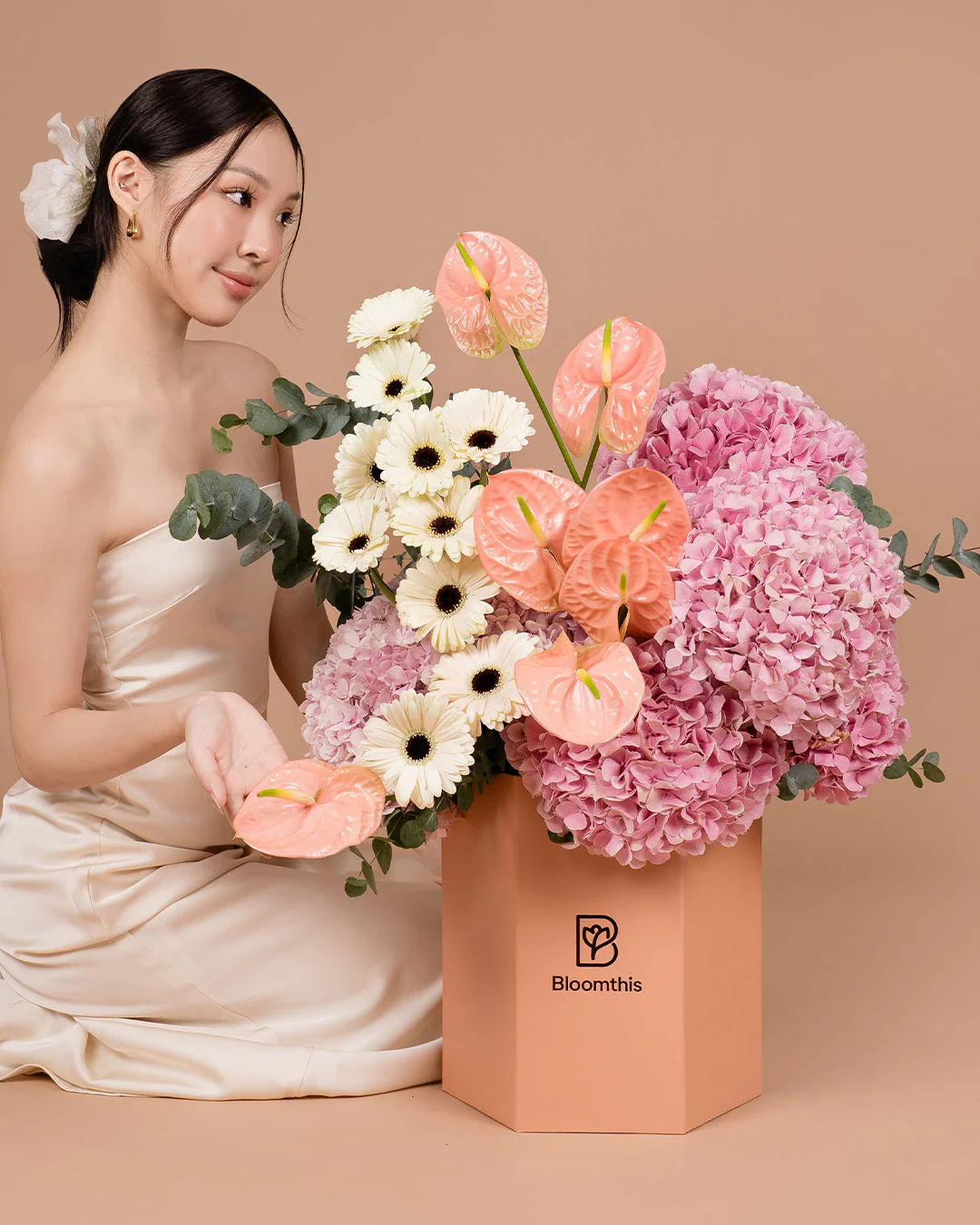 Luxe Aegean Pink Hydrangea Flower Box - Image 3