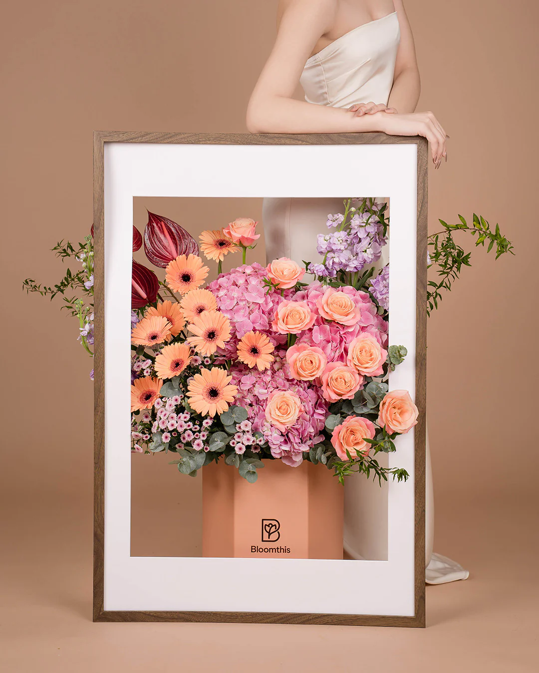Luxe Aira Rose & Gerbera Flower Box - Image 5