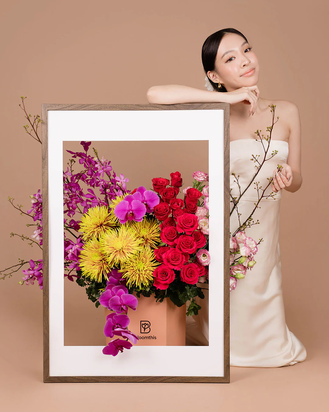 Luxe Amani Phalaenopsis & Rose Flower Box - Image 4