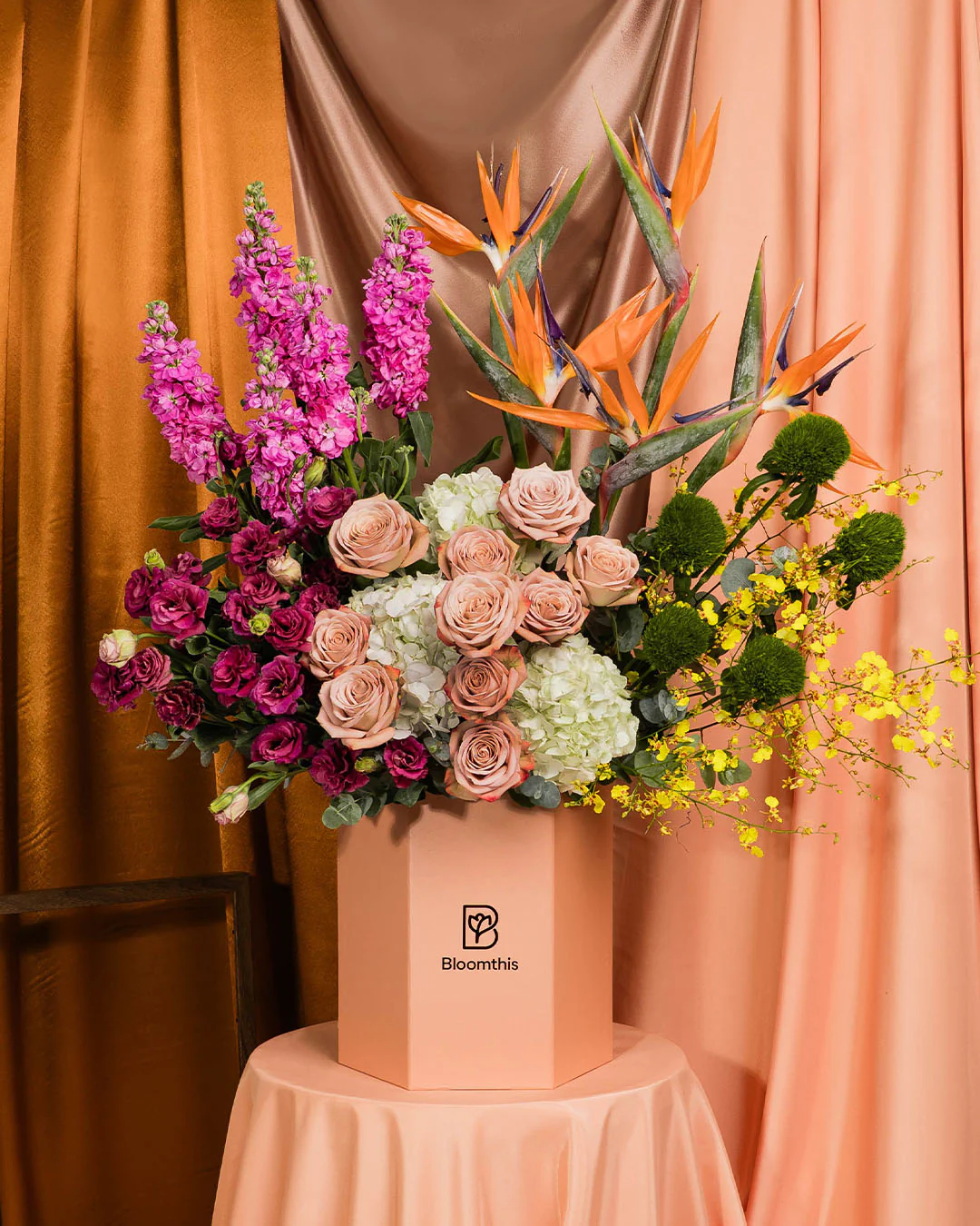 Luxe Ameera Matthiola & Rose Flower Box - Image 2
