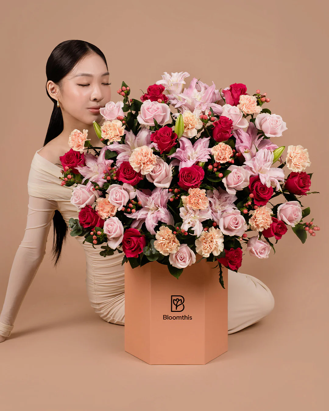 Luxe Beatrice Rose Lily Flower Box