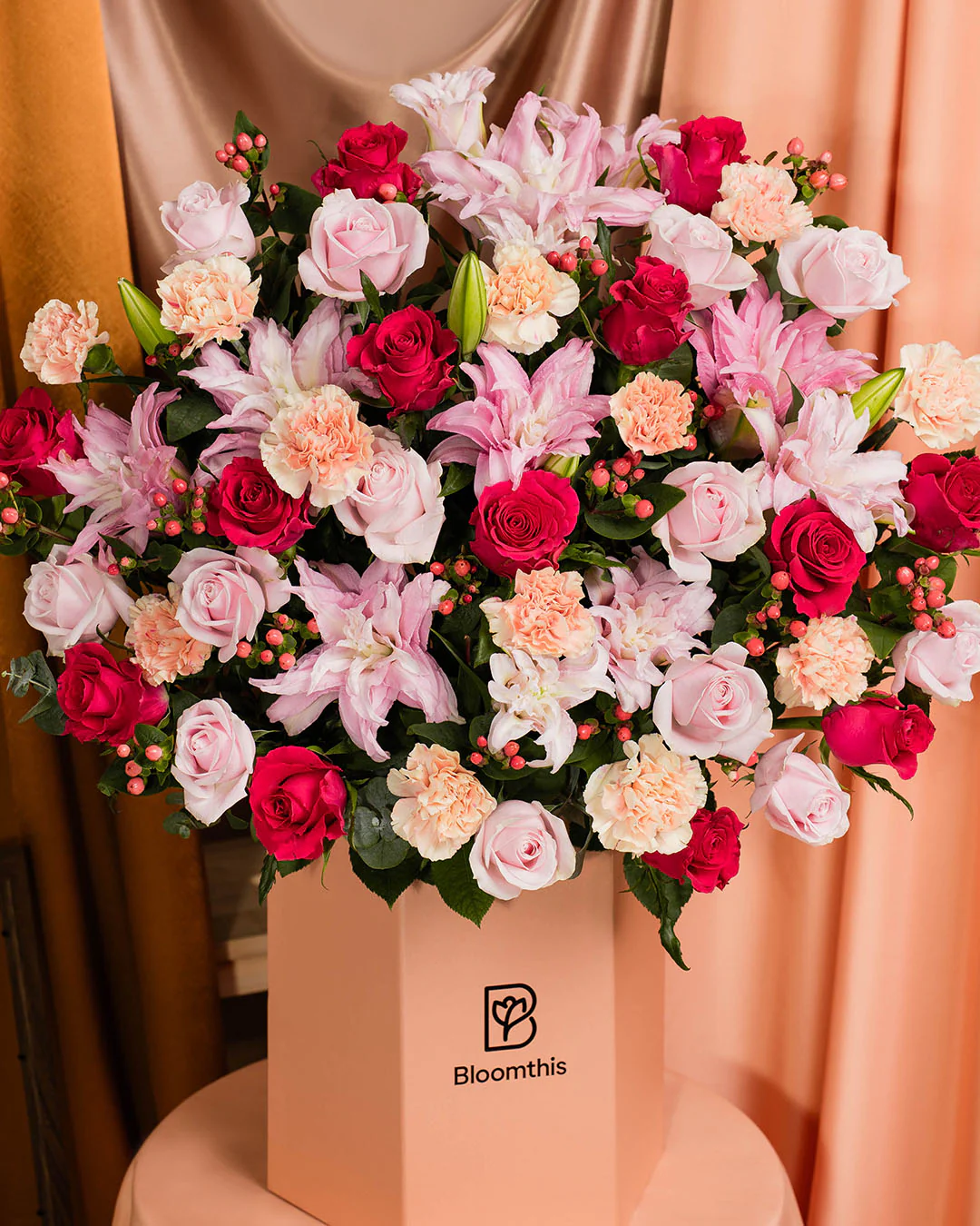 Luxe Beatrice Rose Lily Flower Box - Image 5
