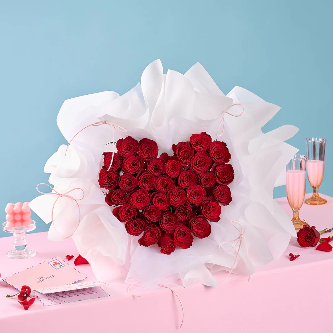 Lyndi Red Rose Heart Bouquet - Image 4