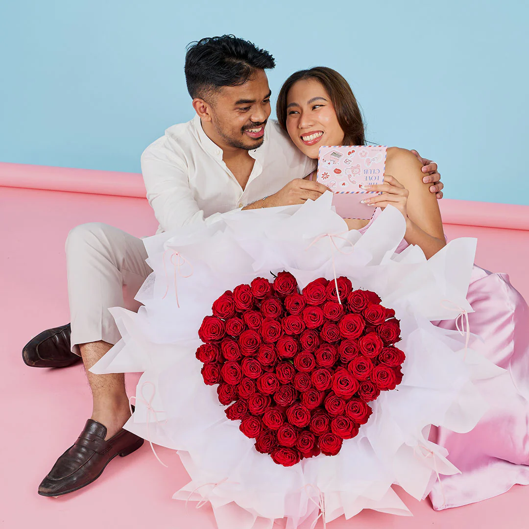 Lyndi Red Rose Heart Bouquet - Image 8