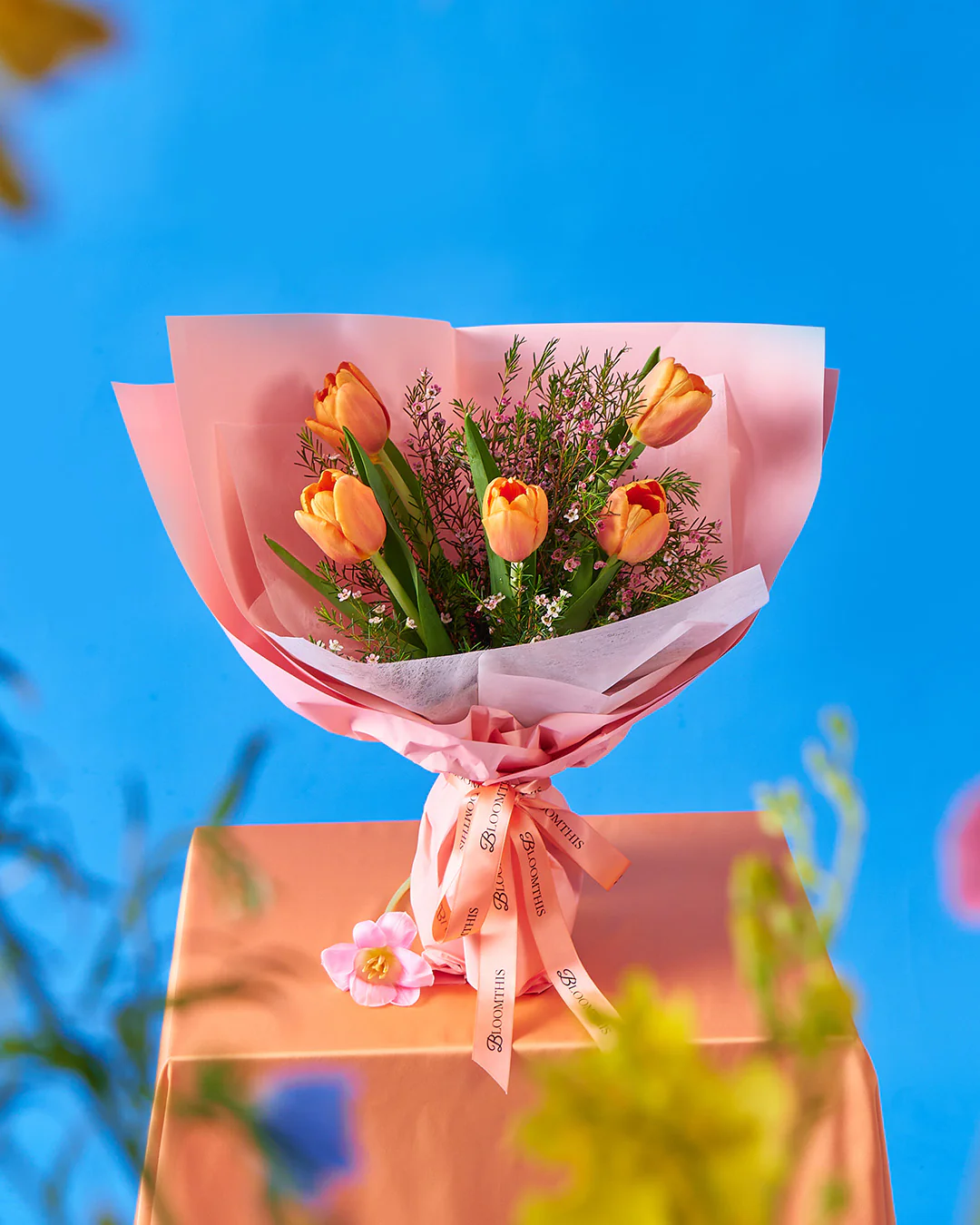 main character energy orange tulip bouquet - Image 3