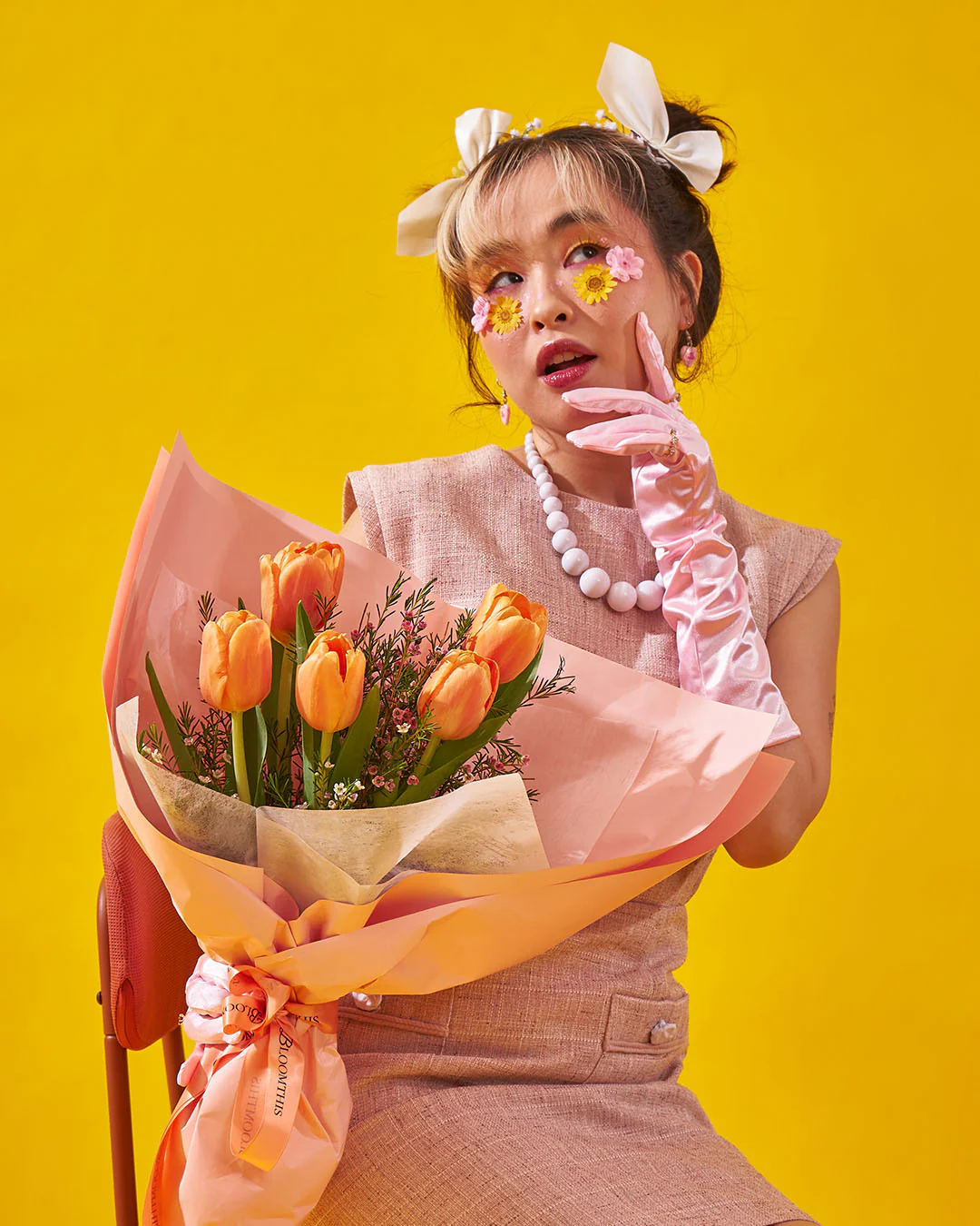 main character energy orange tulip bouquet - Image 8