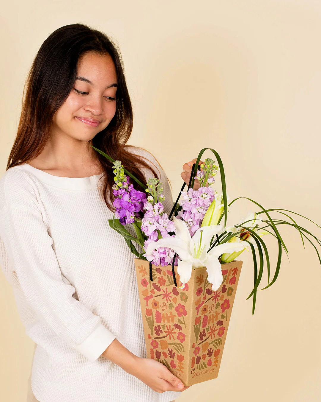 Marissa White Lily Mini Bloombag & re:bloom Vase - Image 3