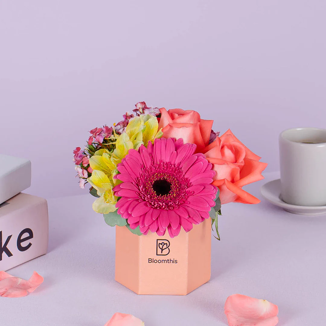Matilda Gerbera & Rose Flower Box - Image 5