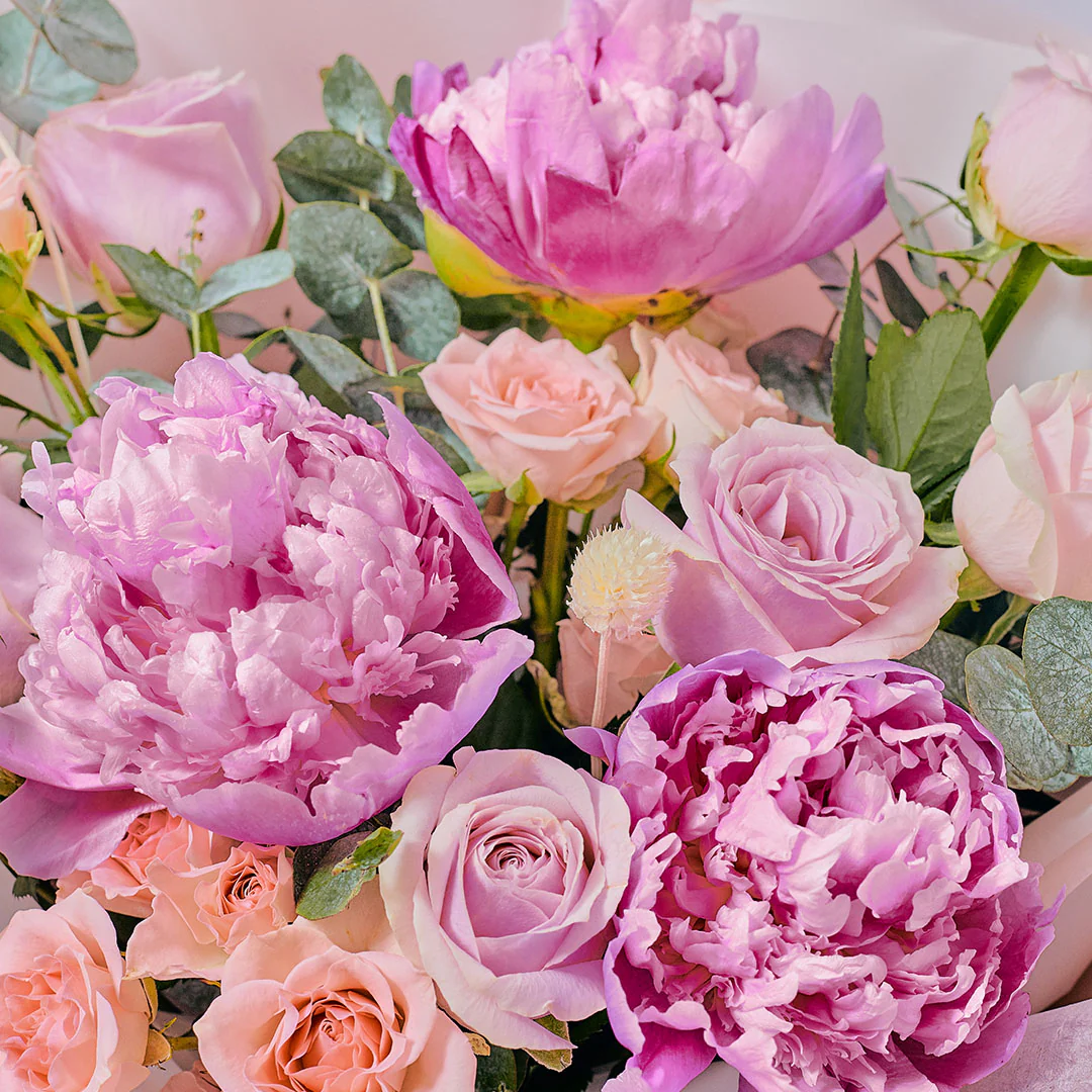 Piper Rose & Peony Bouquet - Image 3
