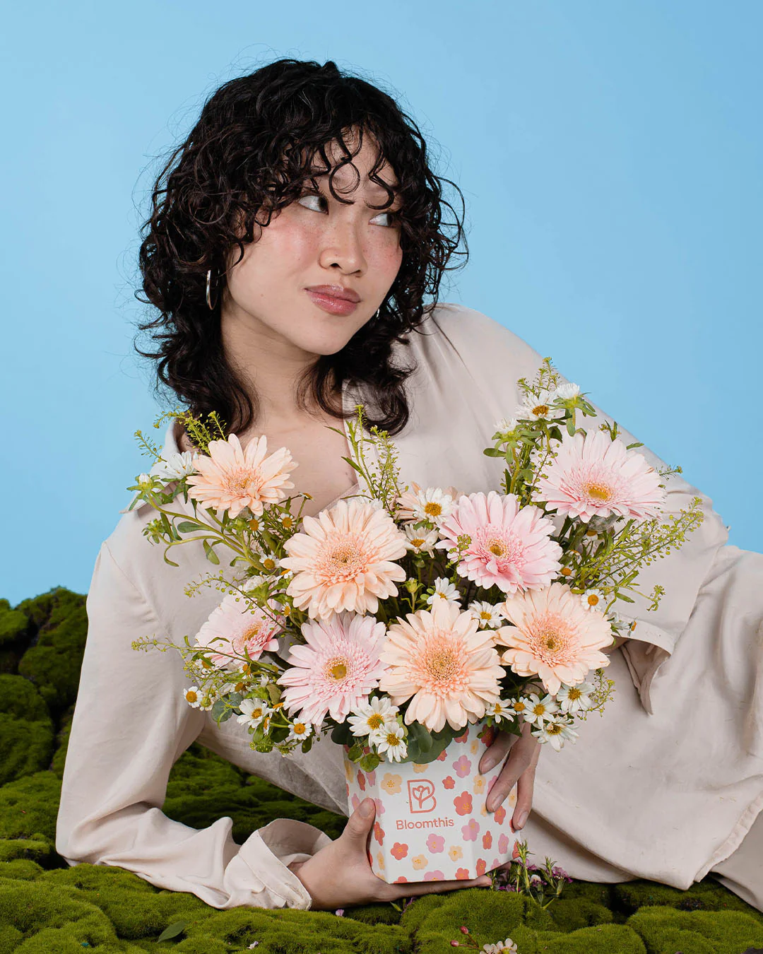 Spring Whimsy Hana Pink Gerbera Flower Box - Image 4