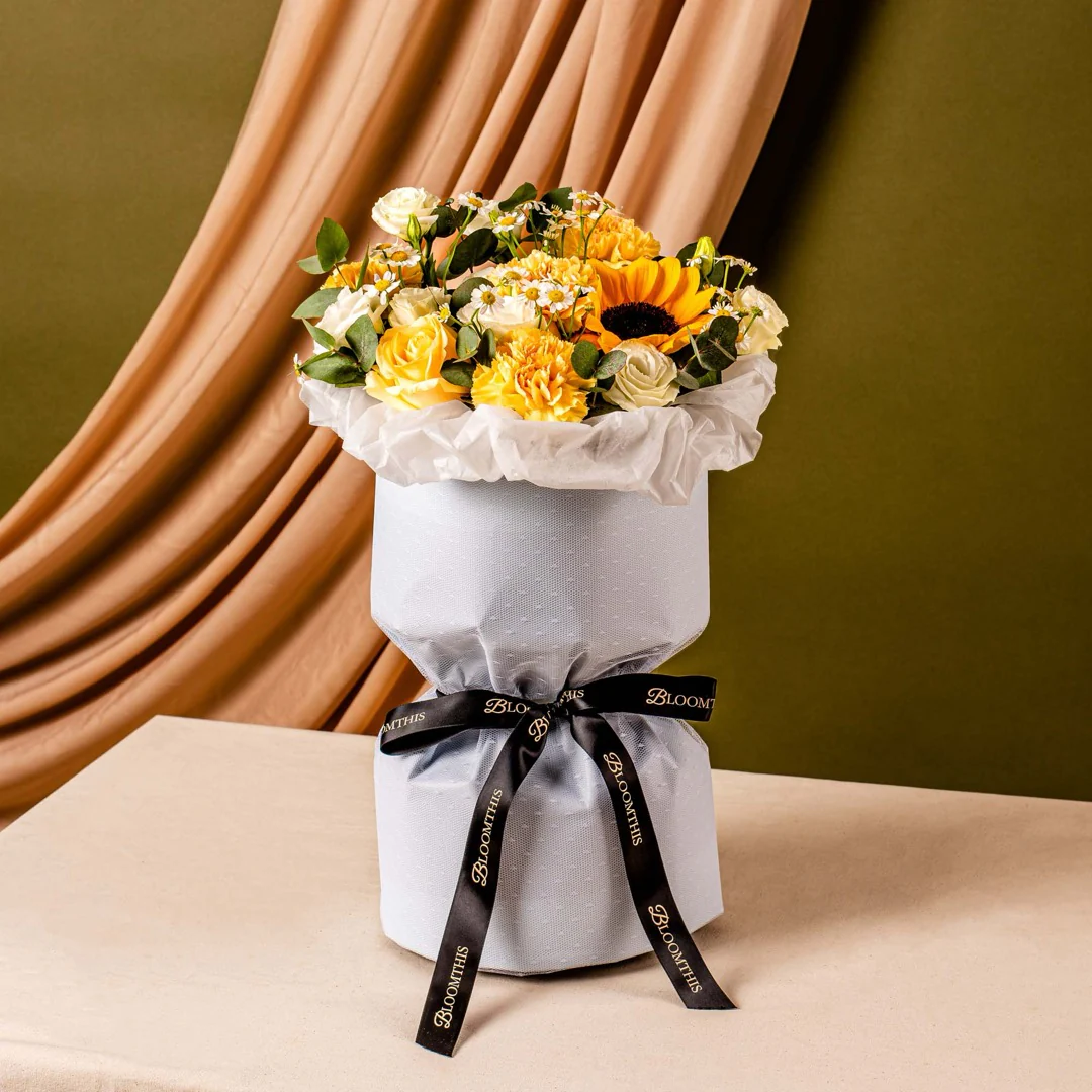 Summer Sunflower Bouquet - Image 3
