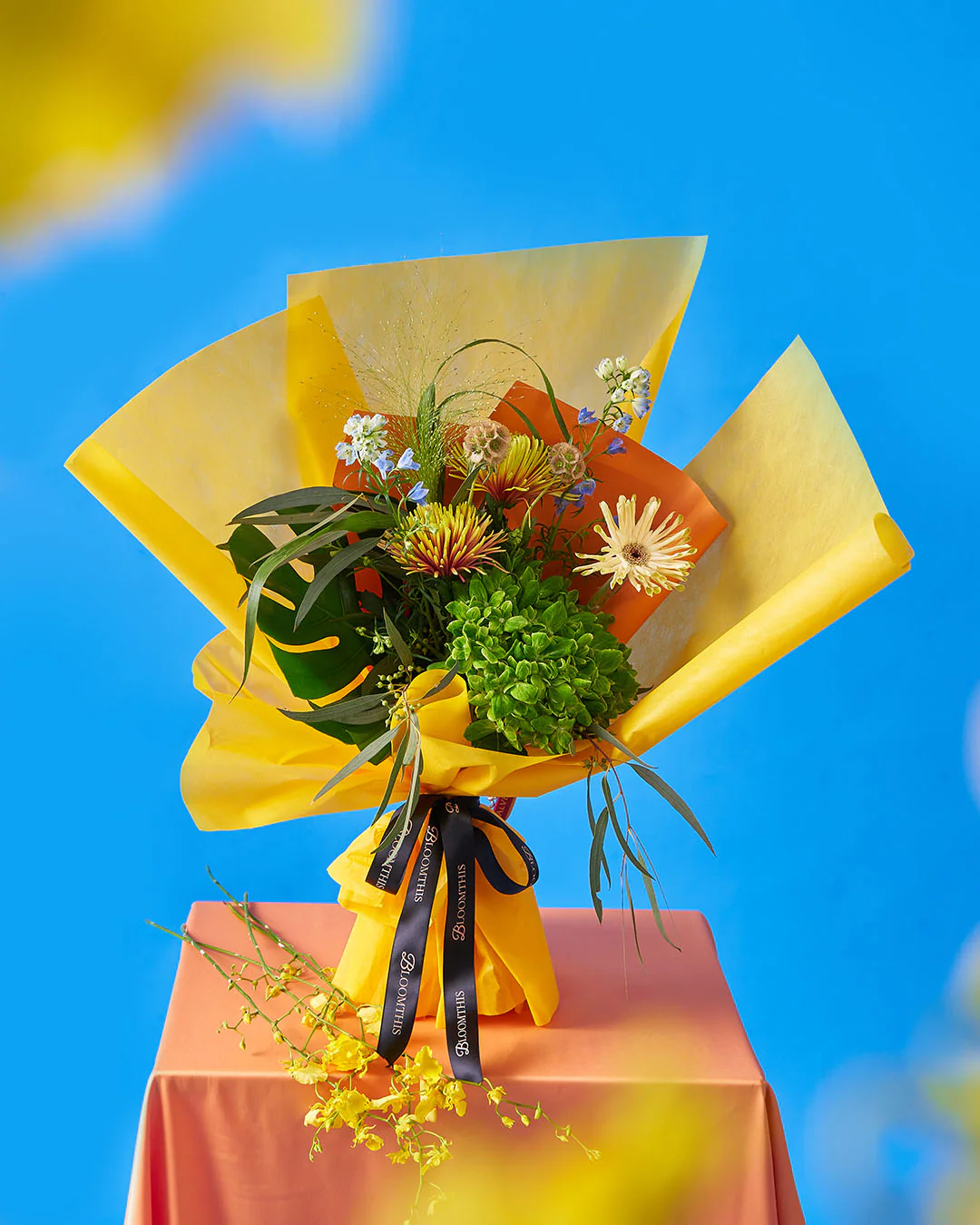 the rizz green hydrangea bouquet - Image 3